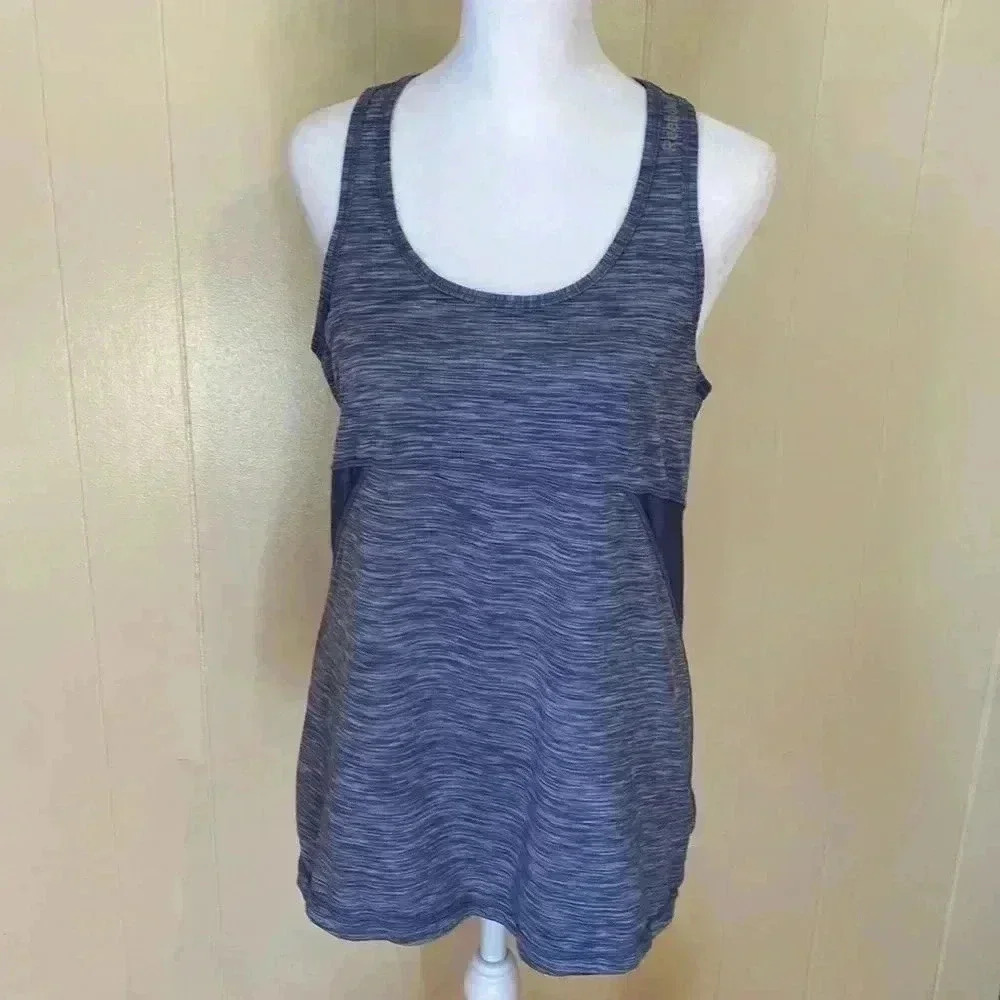 Reebok Heathered Blue, Size Medium Workout Tank Top for Women.